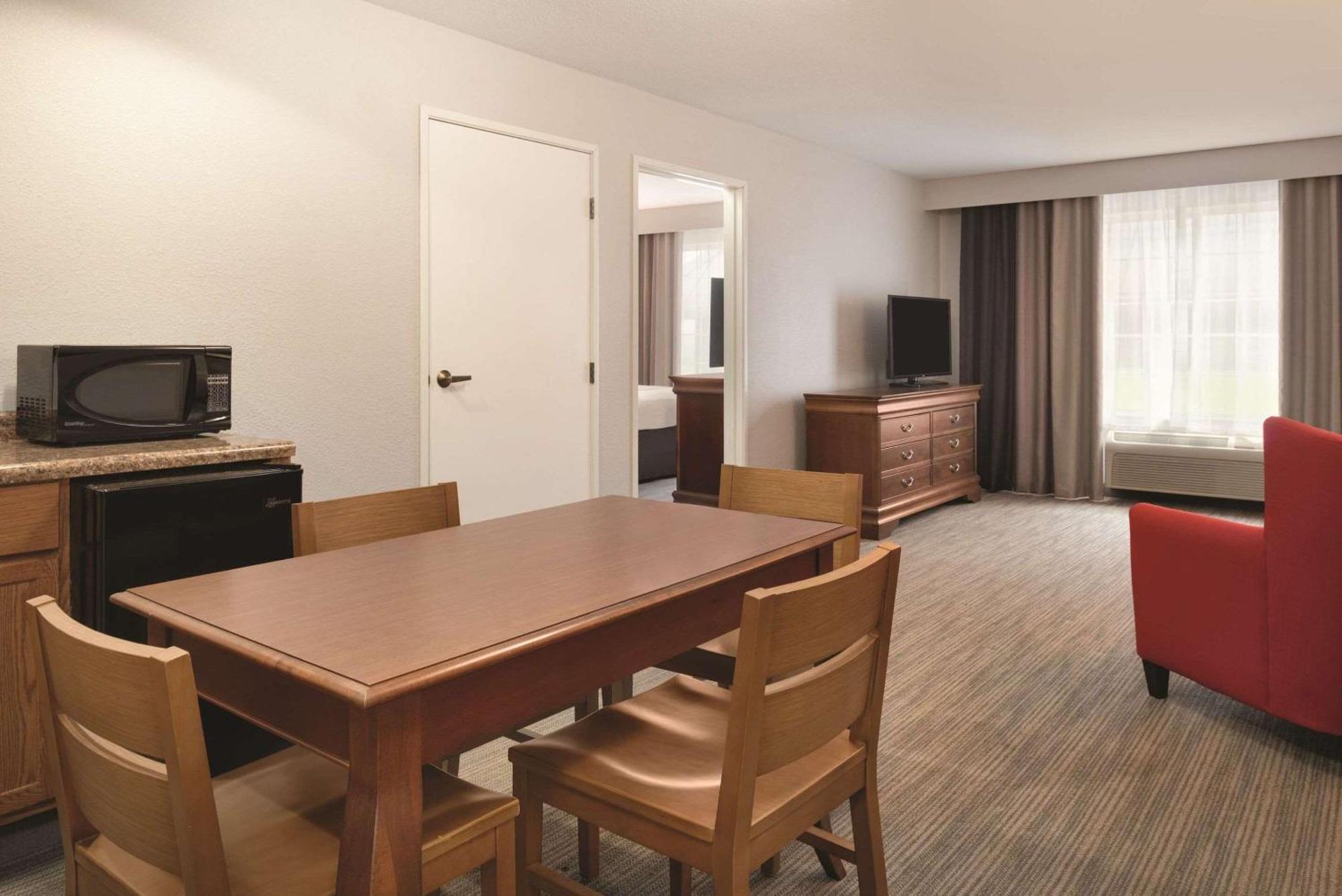 Country Inn & Suites By Radisson, Valparaiso, In Buitenkant foto